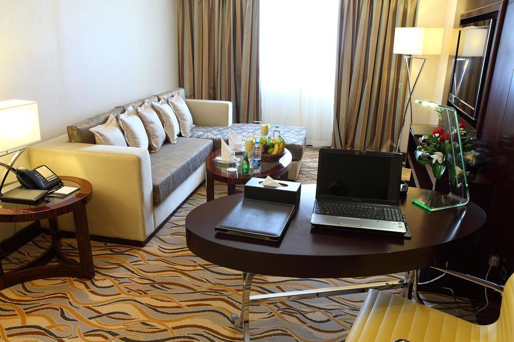 Mena Grand - Khaldia Hotel Riyadh Eksteriør billede
